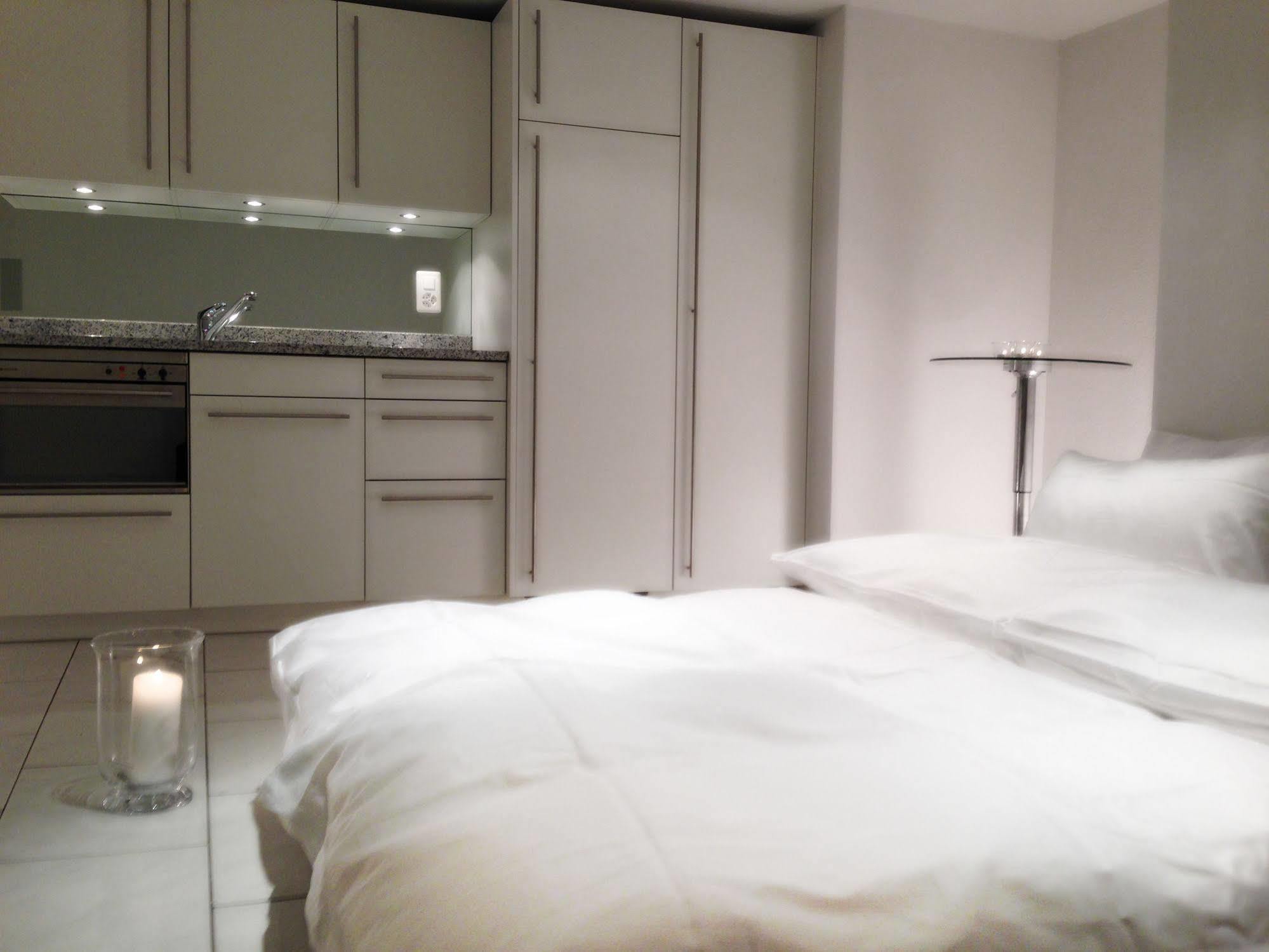 Center Location By Airhome Apartmán