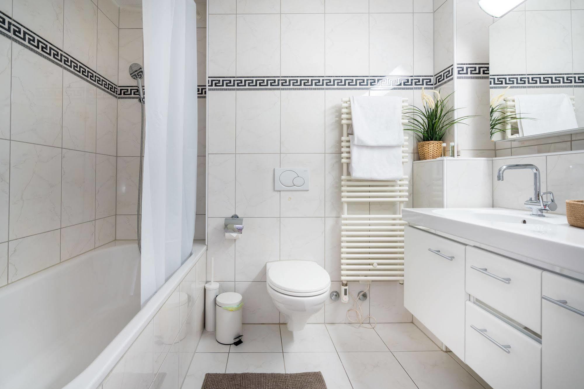 Top City Center Location By Airhome Apartment *